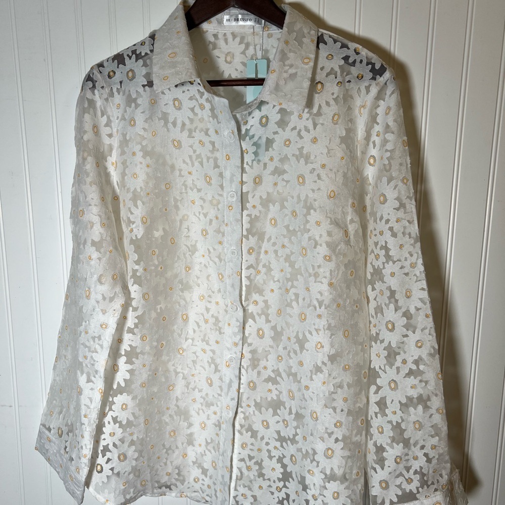 Daisy Lace Sheer Blouse Women’s Size 14 party, wedding, cruise, vacation